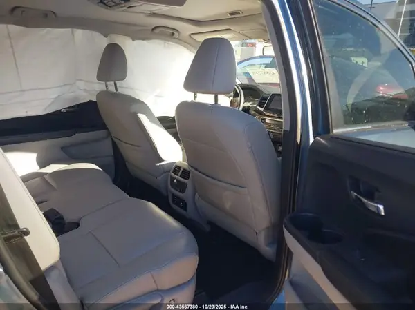 5FNYF6H8XGB085598 2016 HONDA PILOT - Image 8