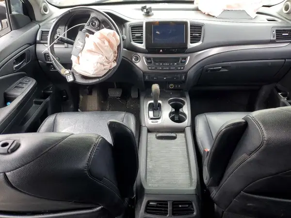 5FNYF6H8XHB503949 2017 HONDA PILOT - Image 8