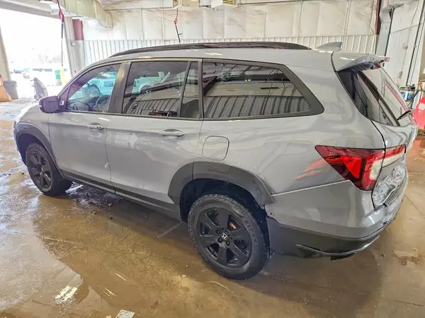 5FNYF6H8XNB072461 2022 HONDA PILOT - Image 2