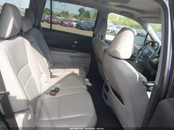 5FNYF6H90GB043479 2016 HONDA PILOT - Image 8