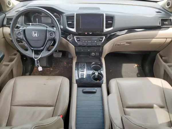 5FNYF6H90HB000231 2017 HONDA PILOT - Image 8