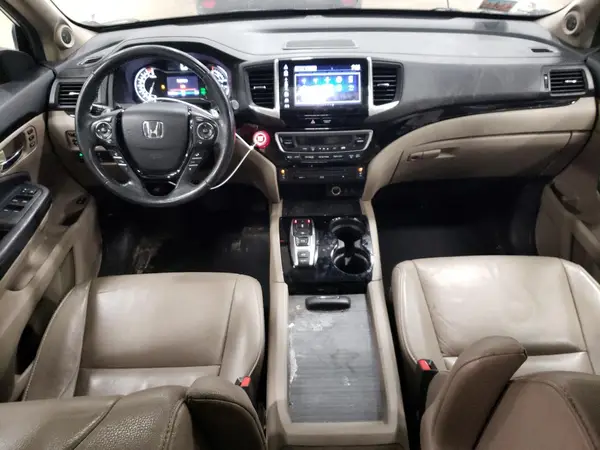 5FNYF6H90HB004408 2017 HONDA PILOT - Image 8