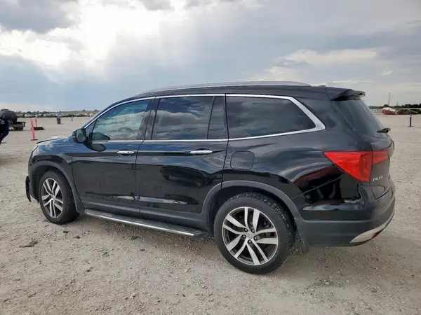 5FNYF6H90HB009057 2017 HONDA PILOT - Image 2