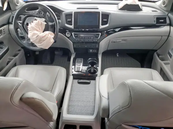 5FNYF6H90HB009057 2017 HONDA PILOT - Image 8