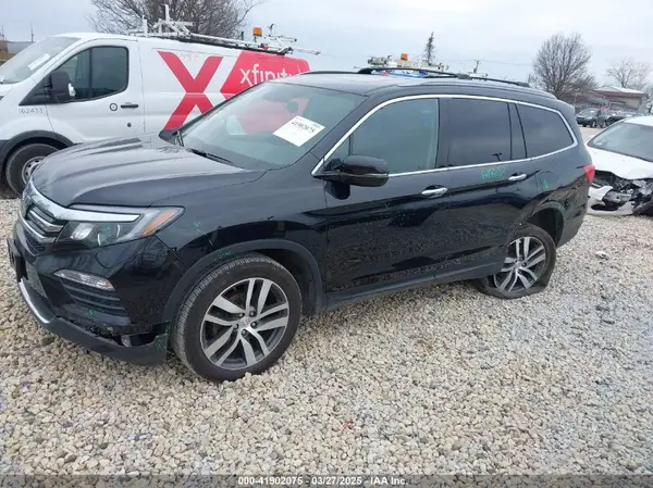 5FNYF6H90HB051700 2017 HONDA PILOT - Image 2