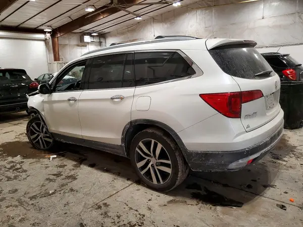 5FNYF6H90HB074636 2017 HONDA PILOT - Image 2