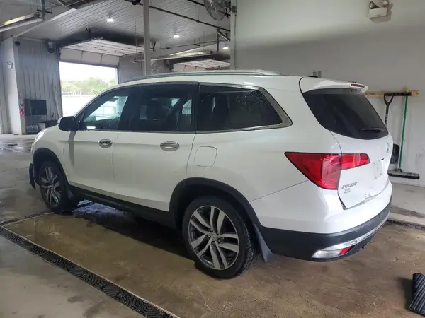 5FNYF6H90HB078251 2017 HONDA PILOT - Image 2