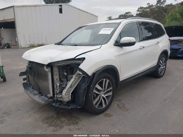 5FNYF6H90HB095812 2017 HONDA PILOT - Image 2
