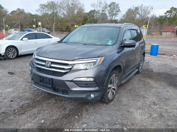5FNYF6H90HB100202 2017 HONDA PILOT - Image 2