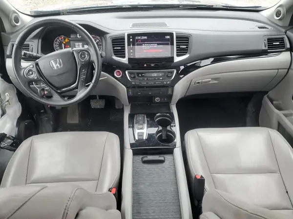 5FNYF6H90HB102452 2017 HONDA PILOT - Image 8