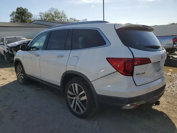 5FNYF6H90HB105142 2017 HONDA PILOT - Image 2