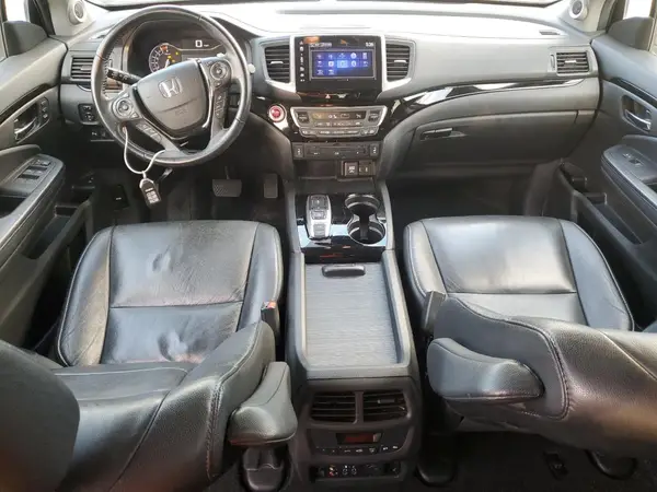 5FNYF6H90HB105402 2017 HONDA PILOT - Image 8