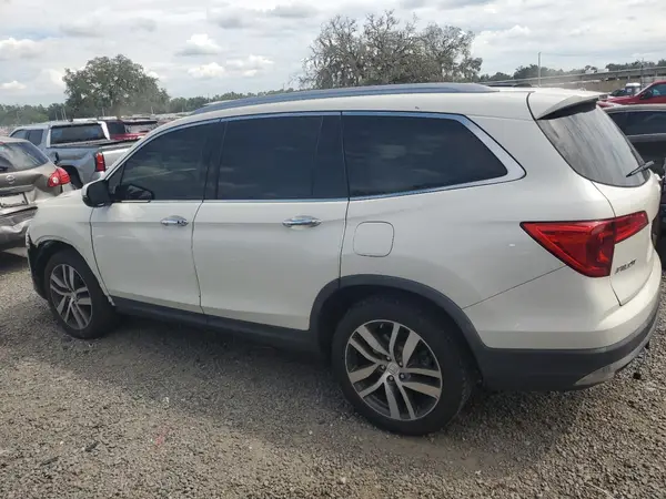 5FNYF6H90JB010473 2018 HONDA PILOT - Image 2