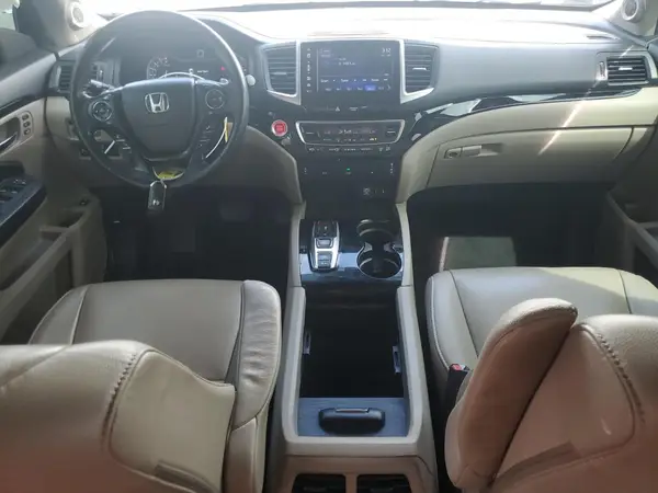 5FNYF6H90JB010473 2018 HONDA PILOT - Image 8