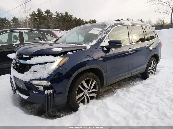 5FNYF6H90JB011073 2018 HONDA PILOT - Image 2
