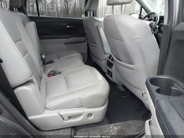 5FNYF6H90JB022445 2018 HONDA PILOT - Image 8