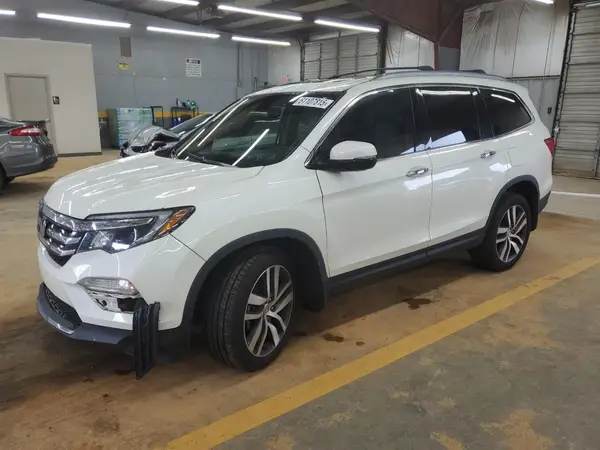 5FNYF6H90JB022803 2018 HONDA PILOT - Image 1