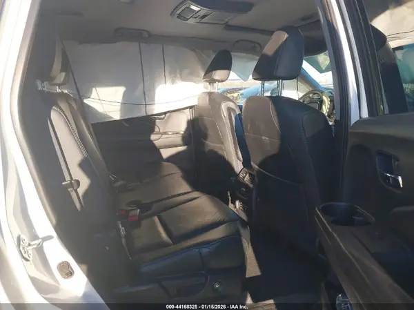 5FNYF6H90JB029797 2018 HONDA PILOT - Image 8