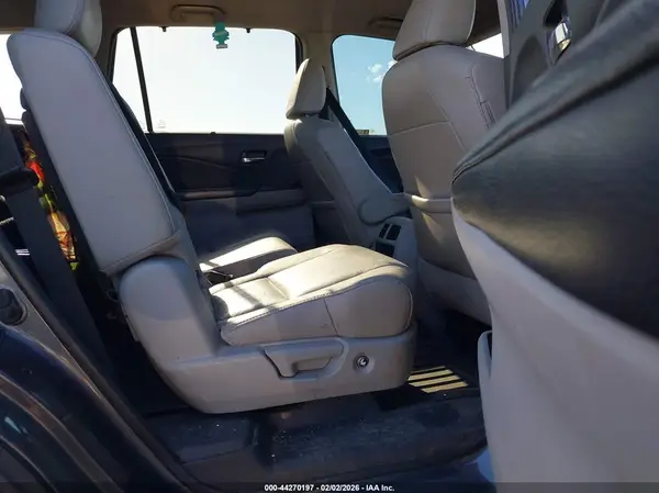 5FNYF6H90JB032876 2018 HONDA PILOT - Image 8