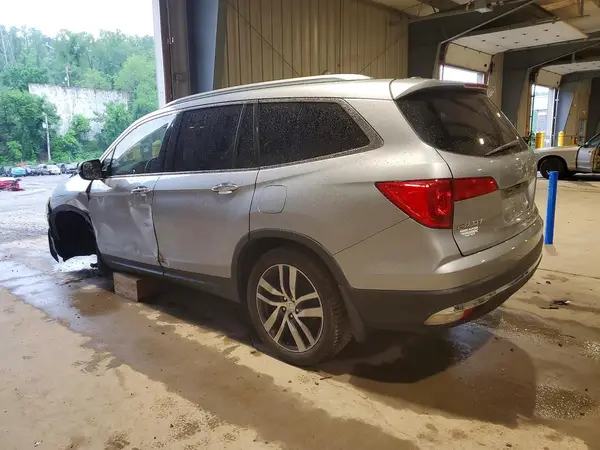 5FNYF6H90JB037088 2018 HONDA PILOT - Image 2