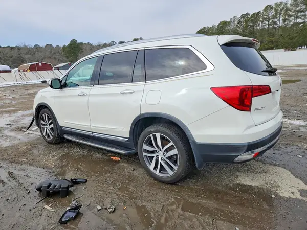 5FNYF6H90JB048835 2018 HONDA PILOT - Image 2