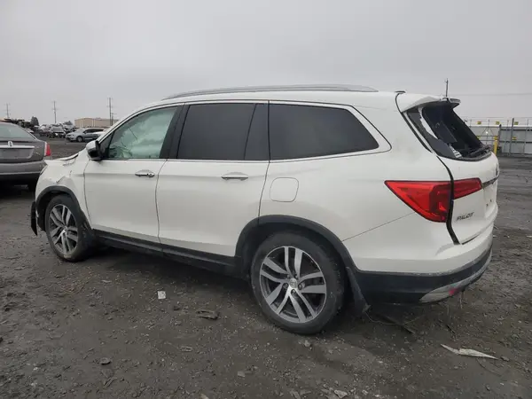 5FNYF6H90JB048852 2018 HONDA PILOT - Image 2