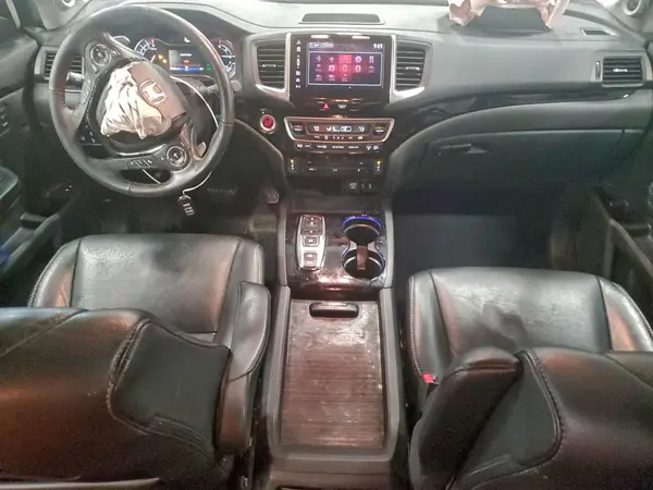 5FNYF6H90JB051802 2018 HONDA PILOT - Image 8