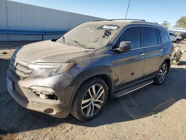 5FNYF6H90JB055459 2018 HONDA PILOT - Image 1