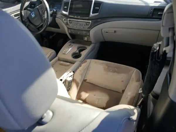 5FNYF6H90JB055459 2018 HONDA PILOT - Image 8