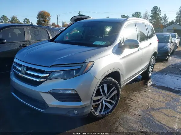 5FNYF6H90JB061259 2018 HONDA PILOT - Image 2