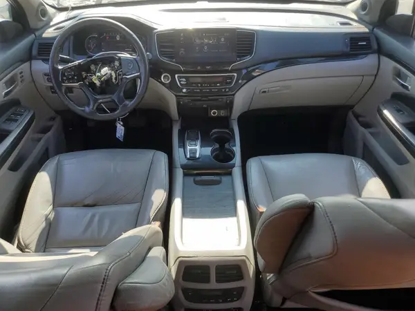 5FNYF6H90KB008028 2019 HONDA PILOT - Image 8