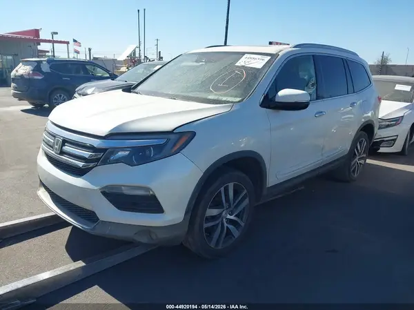 5FNYF6H91HB004529 2017 HONDA PILOT - Image 2