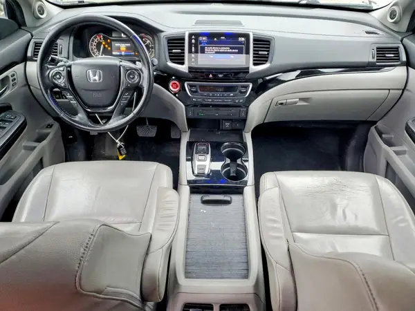 5FNYF6H91HB006586 2017 HONDA PILOT - Image 8