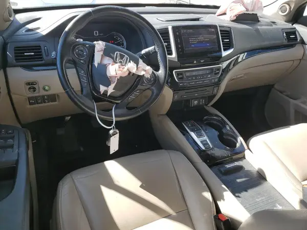 5FNYF6H91HB007611 2017 HONDA PILOT - Image 8