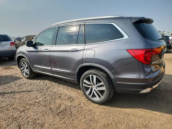 5FNYF6H91HB019838 2017 HONDA PILOT - Image 2