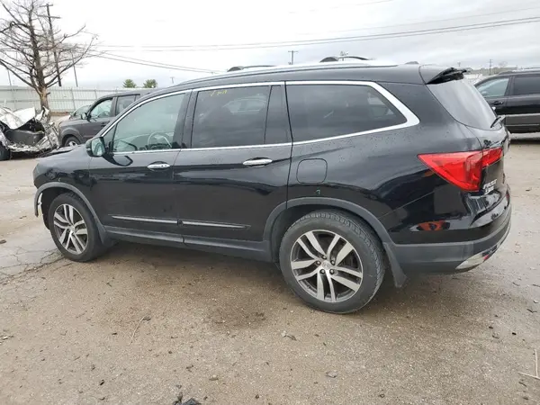5FNYF6H91HB022657 2017 HONDA PILOT - Image 2