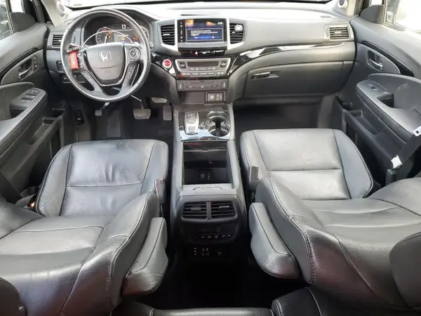 5FNYF6H91HB024411 2017 HONDA PILOT - Image 8