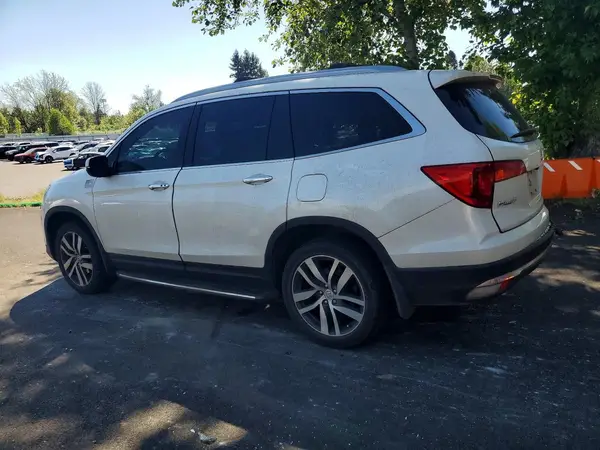 5FNYF6H91HB027289 2017 HONDA PILOT - Image 2