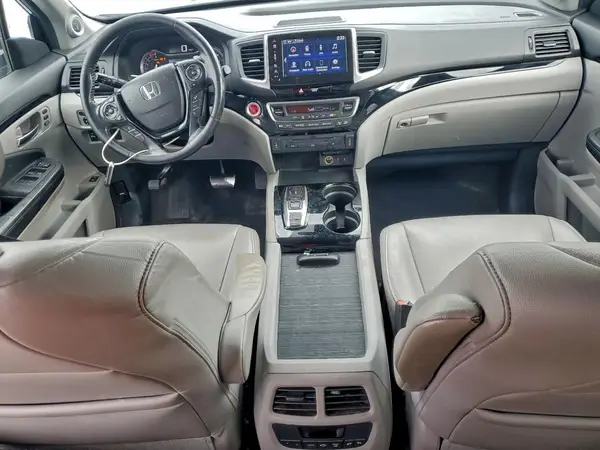 5FNYF6H91HB028670 2017 HONDA PILOT - Image 8