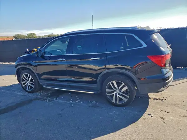 5FNYF6H91HB065234 2017 HONDA PILOT - Image 2