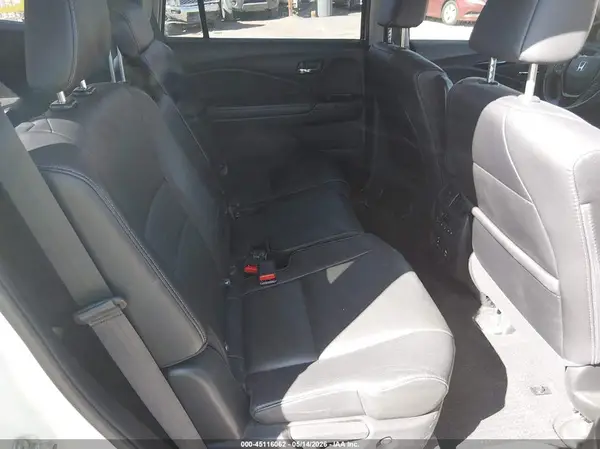 5FNYF6H91HB076430 2017 HONDA PILOT - Image 8