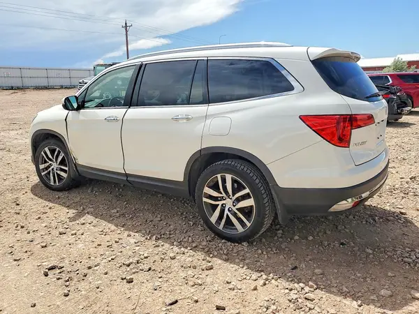 5FNYF6H91HB083149 2017 HONDA PILOT - Image 2