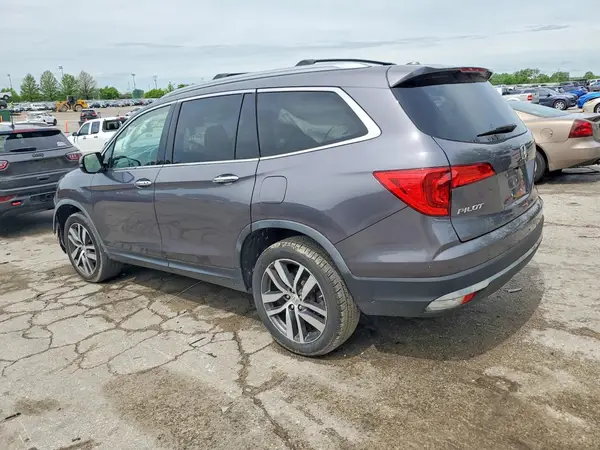 5FNYF6H91HB084656 2017 HONDA PILOT - Image 2