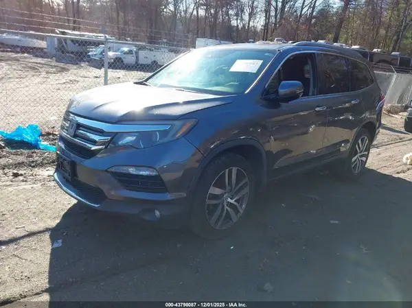 5FNYF6H91HB084723 2017 HONDA PILOT - Image 2