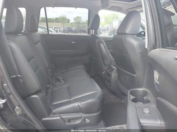 5FNYF6H91HB089288 2017 HONDA PILOT - Image 8