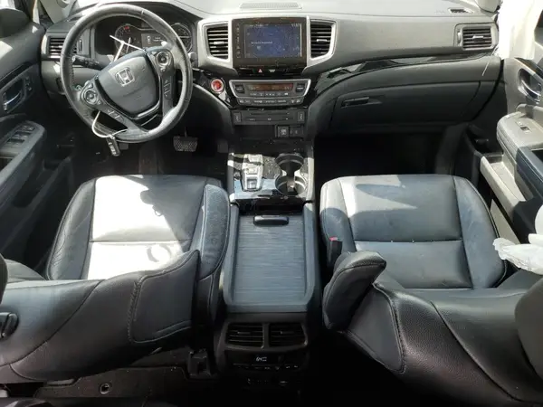 5FNYF6H91HB092062 2017 HONDA PILOT - Image 8