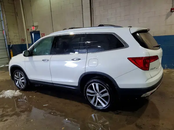 5FNYF6H91HB103755 2017 HONDA PILOT - Image 2