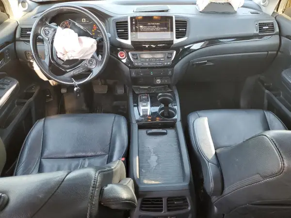 5FNYF6H91JB005668 2018 HONDA PILOT - Image 8