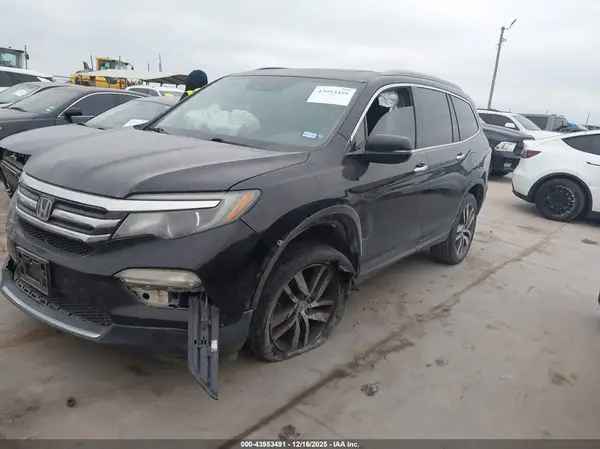 5FNYF6H91JB006335 2018 HONDA PILOT - Image 2