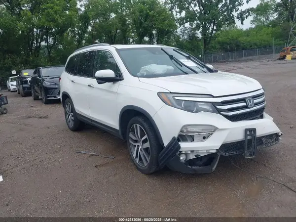 5FNYF6H91JB036788 2018 HONDA PILOT - Image 1
